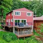 Pet Friendly Creekside Cabin At Darlington