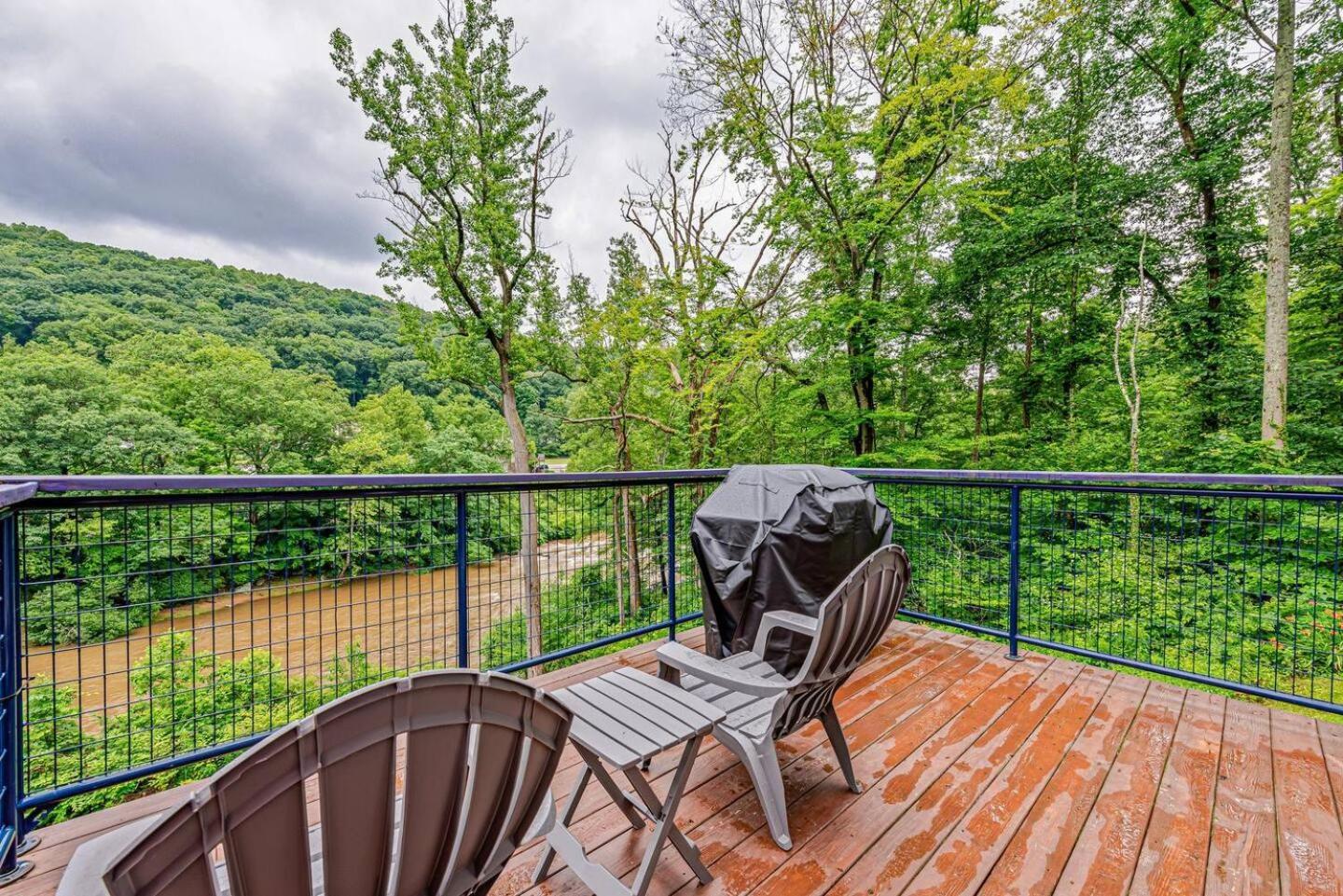 Holiday home Pet Friendly Creekside At Darlington *